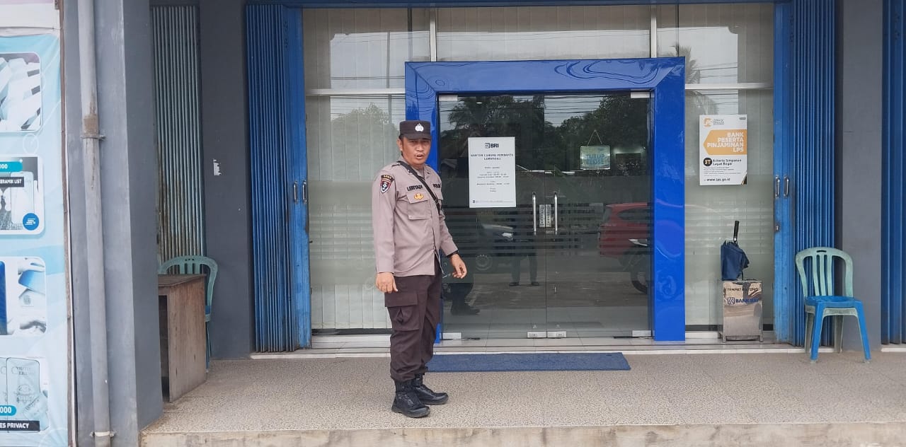 Polsek Bulik Patroli Sambangi Satpam Bank BRI